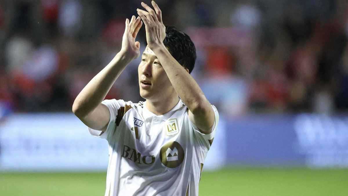 أرقام لا تصدق.. سون يوجه